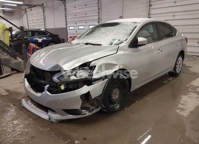 Photo 2 of 2019 Nissan Sentra S (VIN 3N1AB7AP0KY311250)