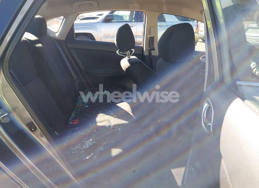 Photo 8 of 2019 Nissan Sentra SV (VIN 3N1AB7AP0KY321941)