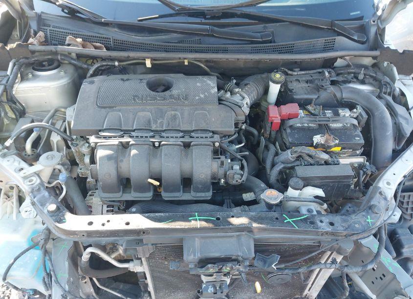 Photo 10 of 2019 Nissan Sentra SV (VIN 3N1AB7AP0KY331109)