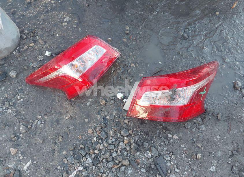 Photo 11 of 2019 Nissan Sentra SR (VIN 3N1AB7AP0KY337413)