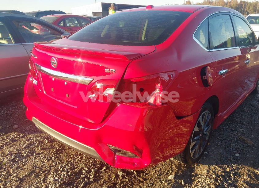 Photo 6 of 2019 Nissan Sentra SR (VIN 3N1AB7AP0KY337413)