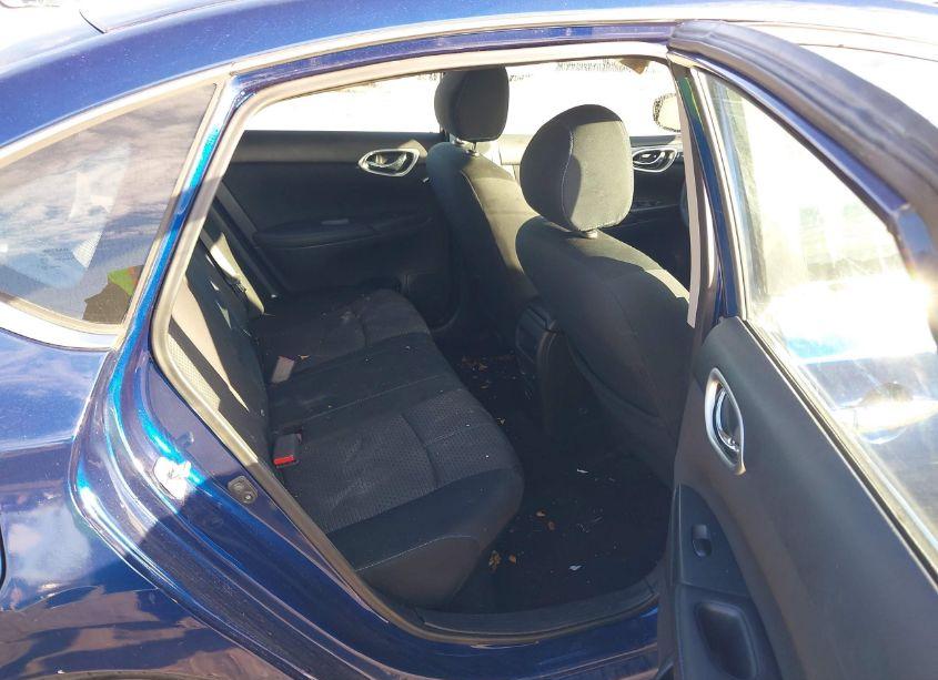 Photo 8 of 2019 Nissan Sentra SR (VIN 3N1AB7AP0KY347004)