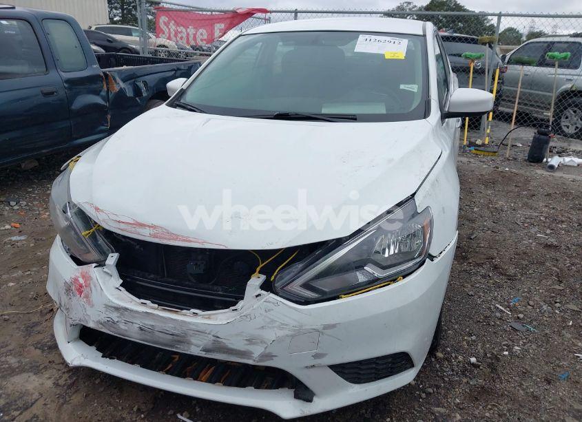 Photo 6 of 2019 Nissan Sentra S (VIN 3N1AB7AP0KY353238)