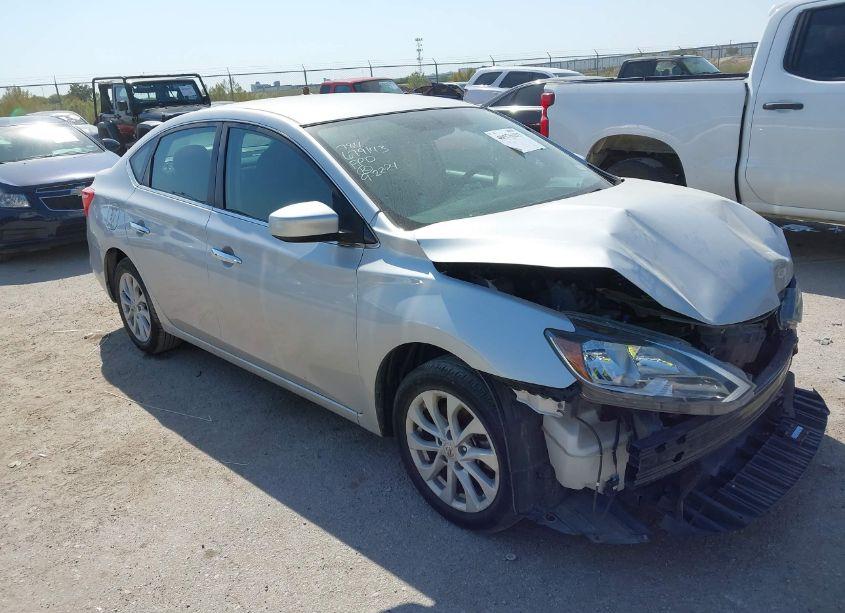 2019 Nissan Sentra SV (VIN 3N1AB7AP0KY358536) main photo