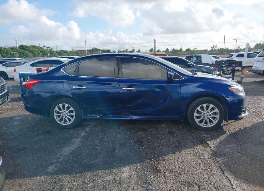 Photo 13 of 2019 Nissan Sentra SV (VIN 3N1AB7AP0KY364255)