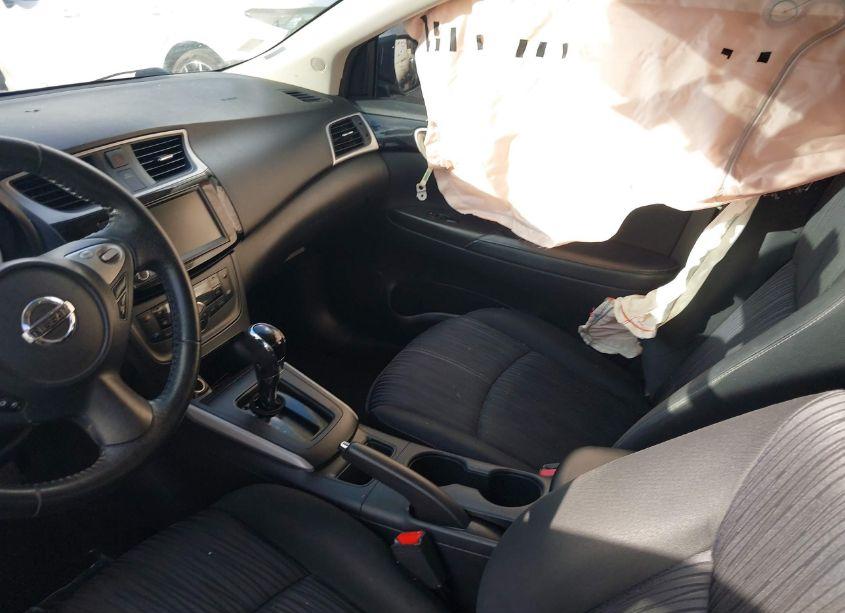 Photo 5 of 2019 Nissan Sentra SV (VIN 3N1AB7AP0KY364255)