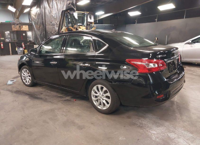 Photo 3 of 2019 Nissan Sentra SV (VIN 3N1AB7AP0KY373778)