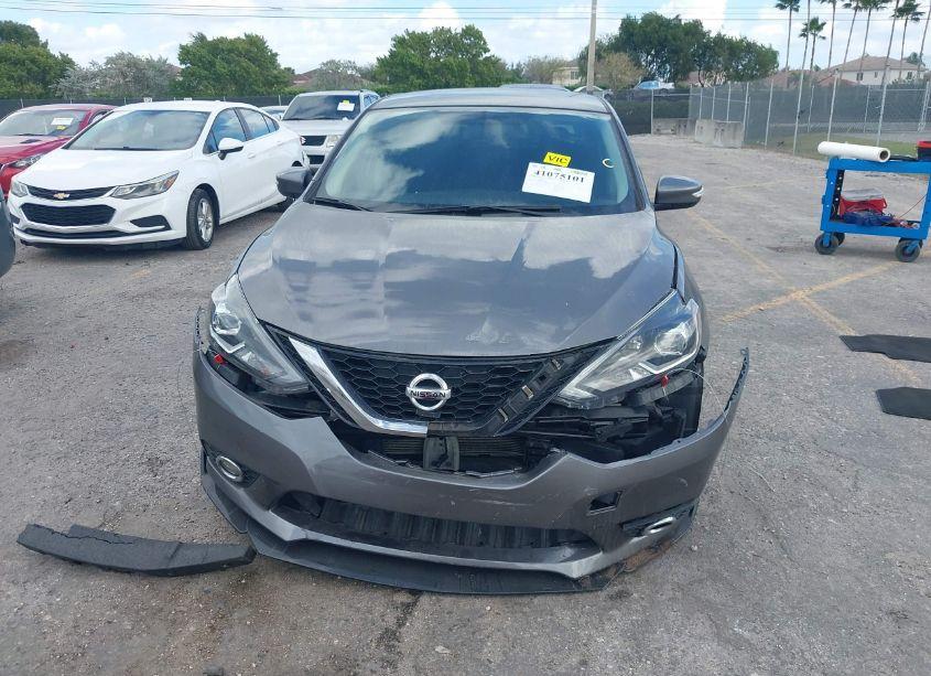 Photo 13 of 2019 Nissan Sentra SR (VIN 3N1AB7AP0KY374039)
