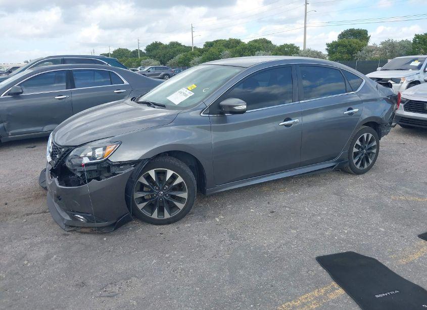 Photo 2 of 2019 Nissan Sentra SR (VIN 3N1AB7AP0KY374039)