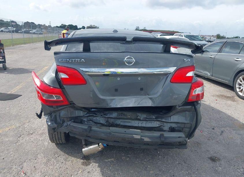 Photo 6 of 2019 Nissan Sentra SR (VIN 3N1AB7AP0KY374039)