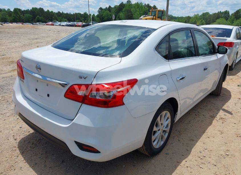 Photo 4 of 2019 Nissan Sentra SV (VIN 3N1AB7AP0KY378544)