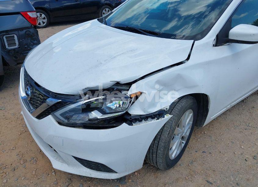 Photo 6 of 2019 Nissan Sentra SV (VIN 3N1AB7AP0KY378544)