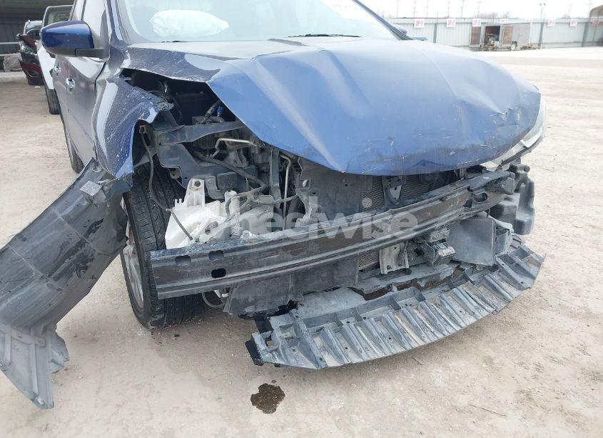 Photo 6 of 2019 Nissan Sentra SV (VIN 3N1AB7AP0KY389382)