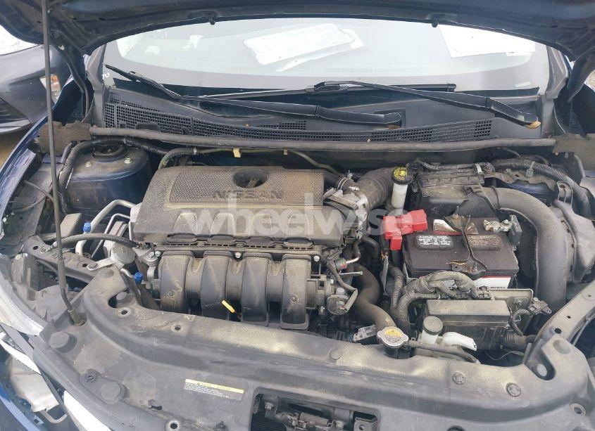 Photo 10 of 2019 Nissan Sentra SR (VIN 3N1AB7AP0KY399927)