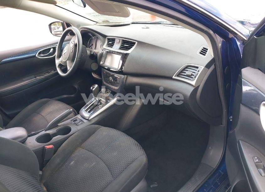 Photo 5 of 2019 Nissan Sentra SR (VIN 3N1AB7AP0KY399927)