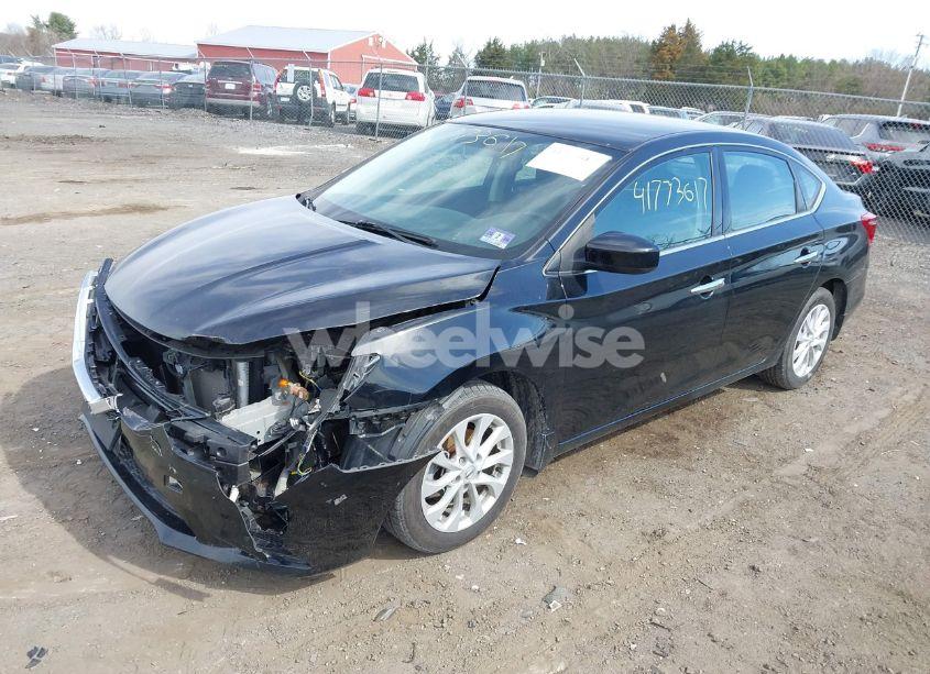 Photo 2 of 2019 Nissan Sentra SV (VIN 3N1AB7AP0KY409730)