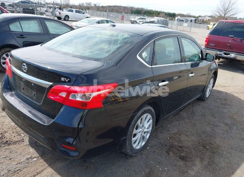 Photo 4 of 2019 Nissan Sentra SV (VIN 3N1AB7AP0KY409730)