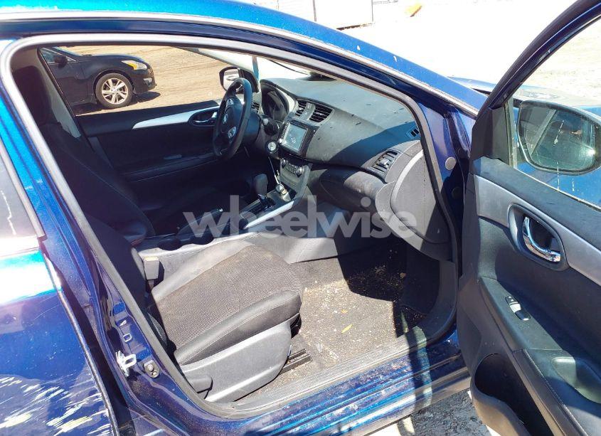 Photo 5 of 2019 Nissan Sentra S (VIN 3N1AB7AP0KY413261)