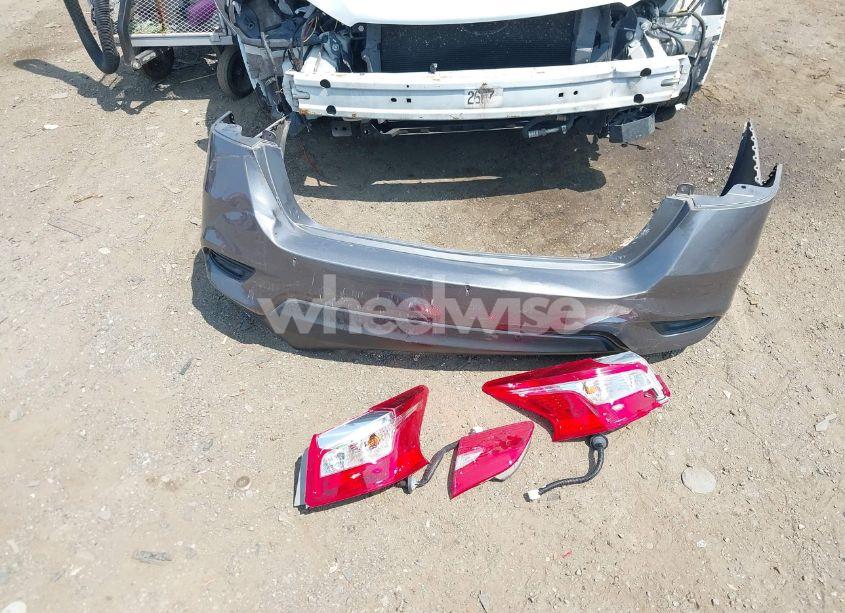 Photo 12 of 2019 Nissan Sentra SV (VIN 3N1AB7AP0KY415818)