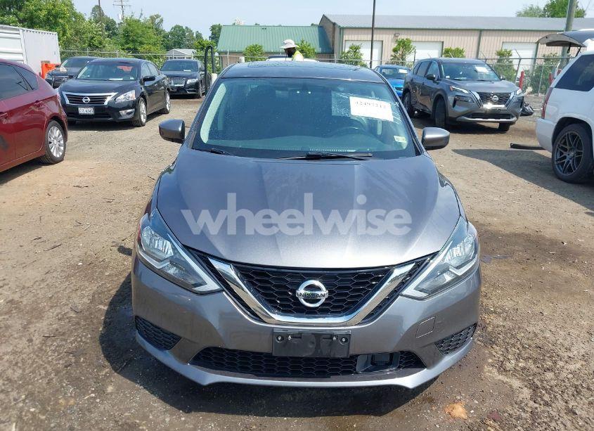 Photo 13 of 2019 Nissan Sentra SV (VIN 3N1AB7AP0KY415818)