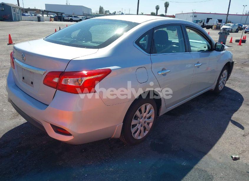 Photo 4 of 2019 Nissan Sentra S (VIN 3N1AB7AP0KY422624)