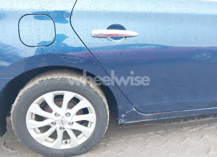 Photo 18 of 2019 Nissan Sentra SV (VIN 3N1AB7AP0KY422834)