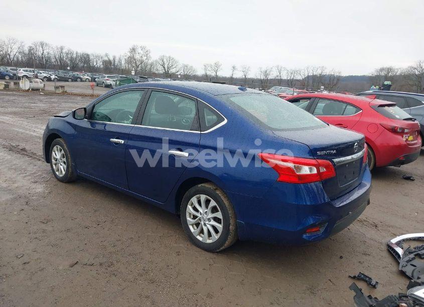 Photo 3 of 2019 Nissan Sentra SV (VIN 3N1AB7AP0KY422834)
