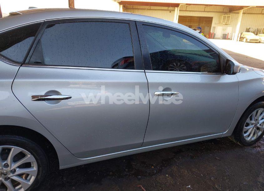 Photo 14 of 2019 Nissan Sentra SV (VIN 3N1AB7AP0KY431212)