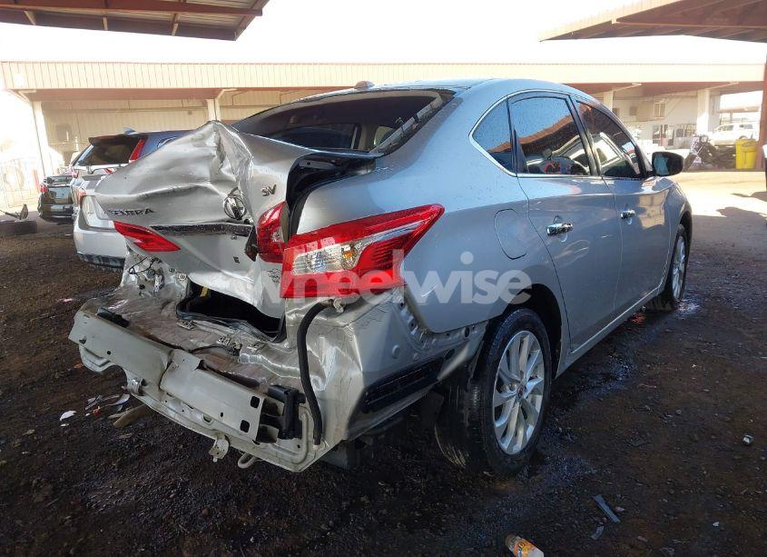 Photo 4 of 2019 Nissan Sentra SV (VIN 3N1AB7AP0KY431212)