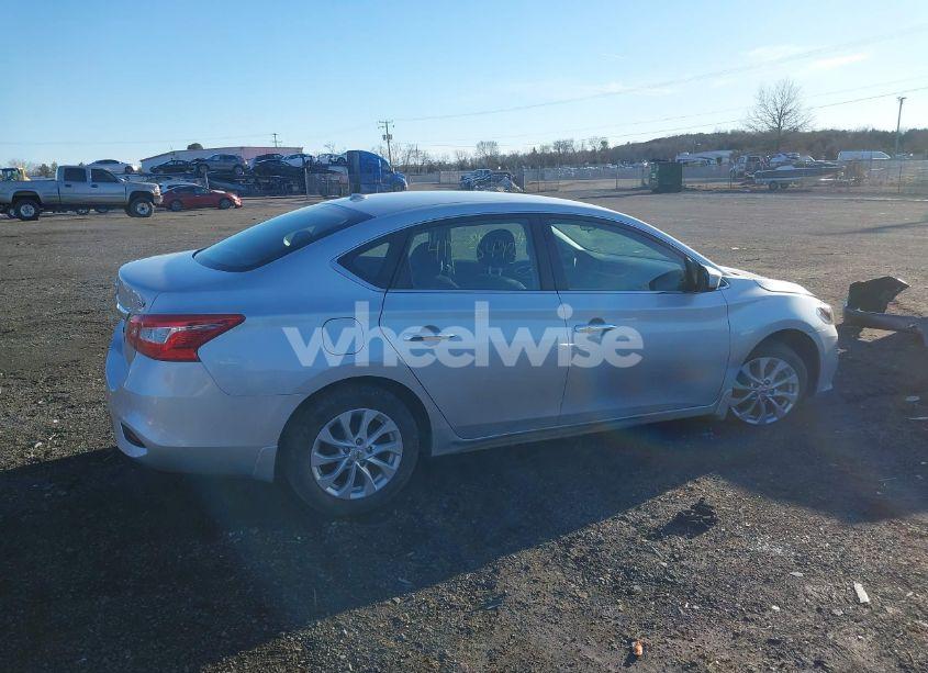 Photo 13 of 2019 Nissan Sentra SV (VIN 3N1AB7AP0KY440556)