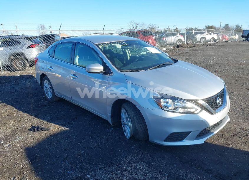 Photo 6 of 2019 Nissan Sentra SV (VIN 3N1AB7AP0KY440556)