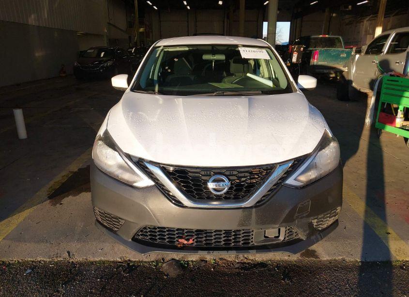 Photo 12 of 2019 Nissan Sentra S (VIN 3N1AB7AP0KY456482)