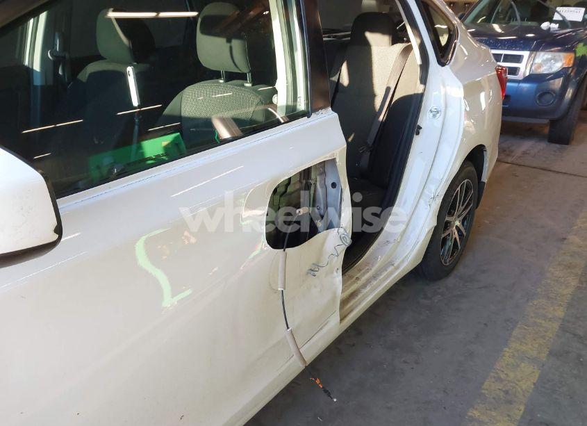 Photo 21 of 2019 Nissan Sentra S (VIN 3N1AB7AP0KY456482)