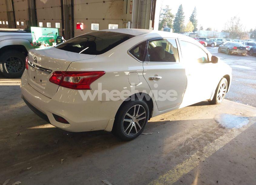 Photo 4 of 2019 Nissan Sentra S (VIN 3N1AB7AP0KY456482)