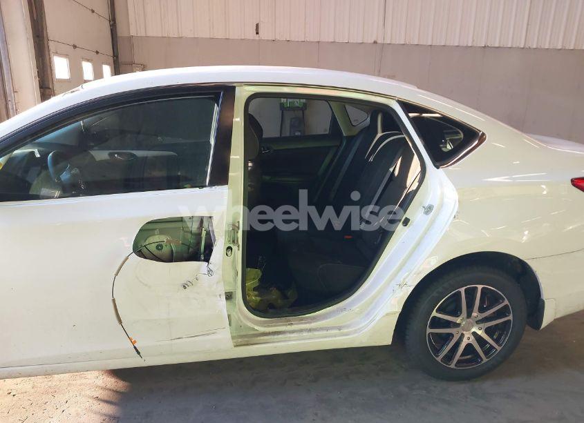 Photo 6 of 2019 Nissan Sentra S (VIN 3N1AB7AP0KY456482)