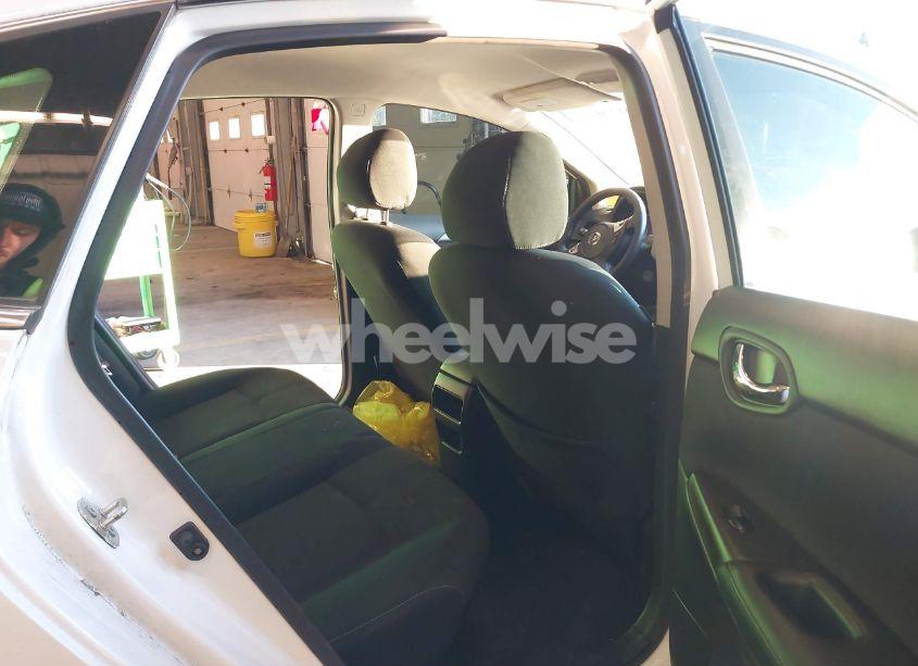 Photo 8 of 2019 Nissan Sentra S (VIN 3N1AB7AP0KY456482)