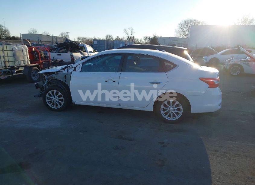 Photo 14 of 2019 Nissan Sentra SV (VIN 3N1AB7AP0KY457163)