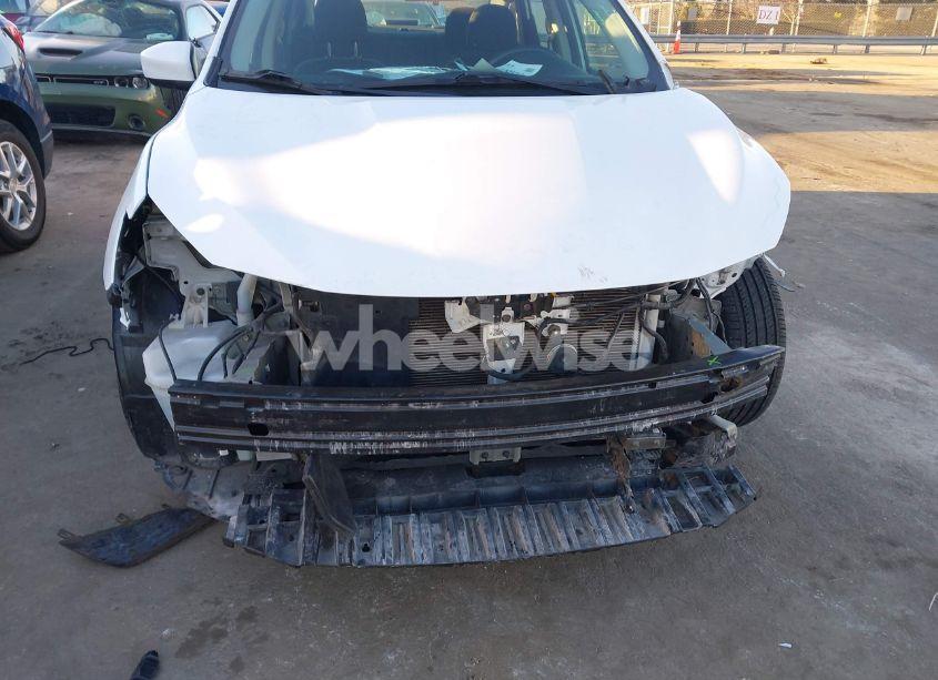 Photo 6 of 2019 Nissan Sentra SV (VIN 3N1AB7AP0KY457163)