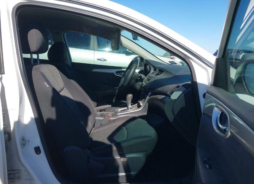 Photo 5 of 2013 Nissan Sentra SR (VIN 3N1AB7AP1DL618572)