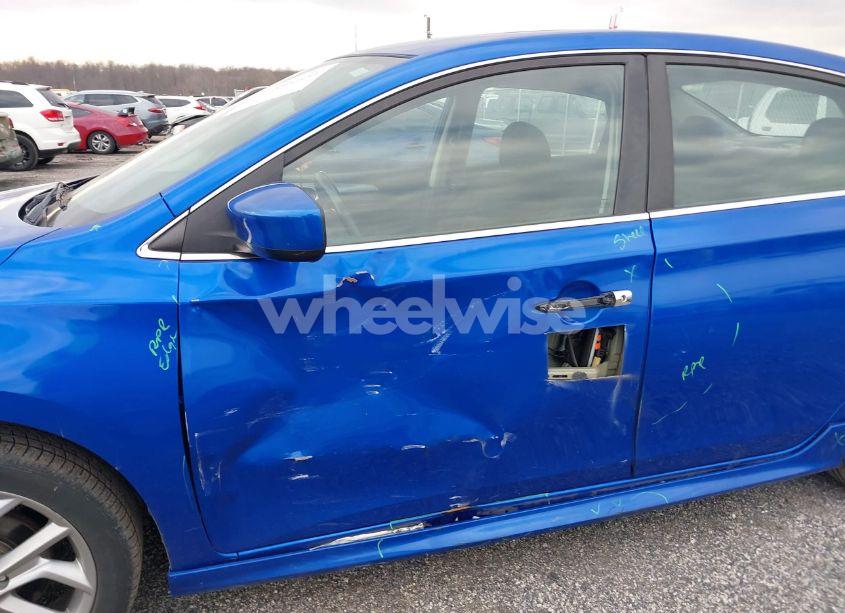 Photo 6 of 2013 Nissan Sentra SR (VIN 3N1AB7AP1DL619902)