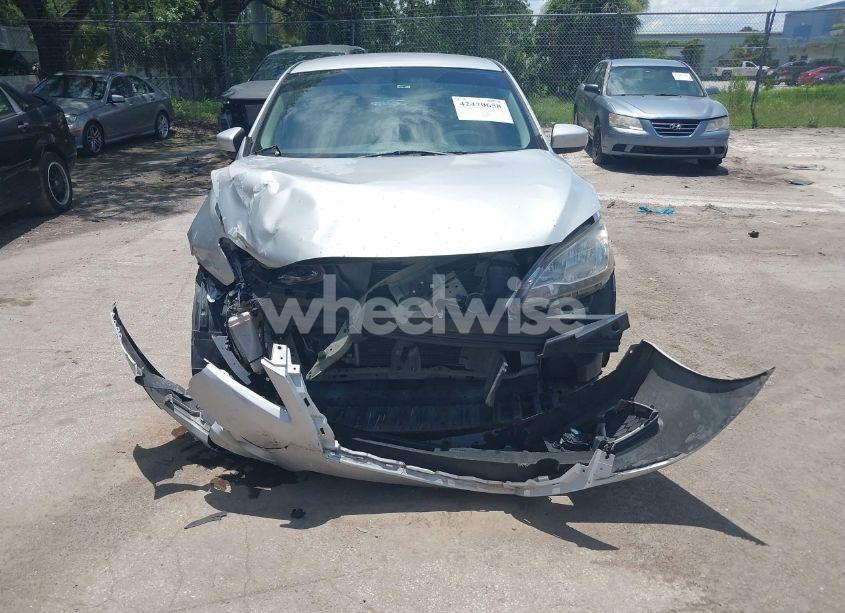 Photo 6 of 2013 Nissan Sentra SR (VIN 3N1AB7AP1DL676214)