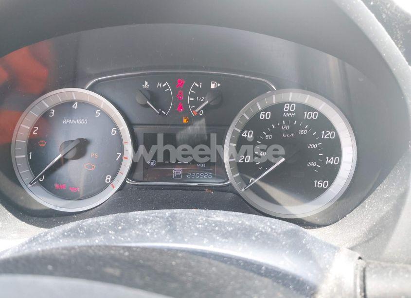 Photo 7 of 2013 Nissan Sentra SR (VIN 3N1AB7AP1DL676214)