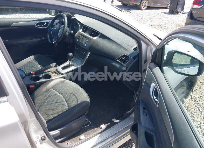 Photo 5 of 2013 Nissan Sentra SR (VIN 3N1AB7AP1DL739909)