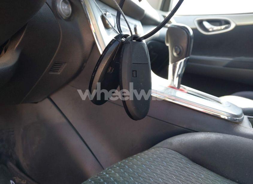 Photo 11 of 2013 Nissan Sentra SR (VIN 3N1AB7AP1DL756001)