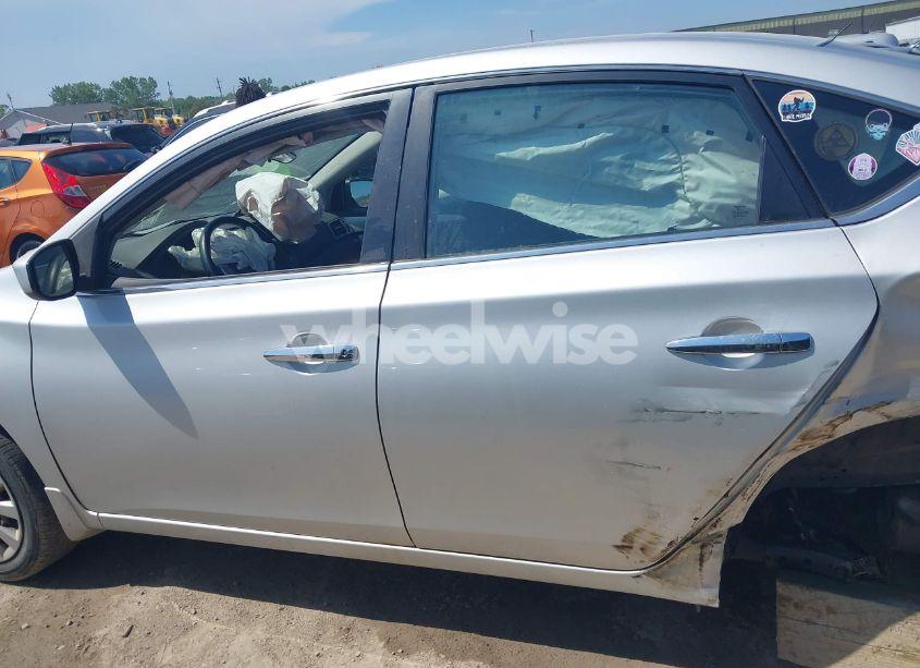 Photo 15 of 2014 Nissan Sentra S (VIN 3N1AB7AP1EL679082)