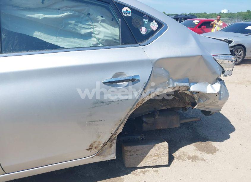 Photo 18 of 2014 Nissan Sentra S (VIN 3N1AB7AP1EL679082)