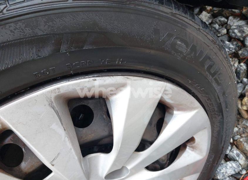 Photo 13 of 2014 Nissan Sentra FE+ S/FE+ SV/S/SL/SR/SV (VIN 3N1AB7AP1EY201862)