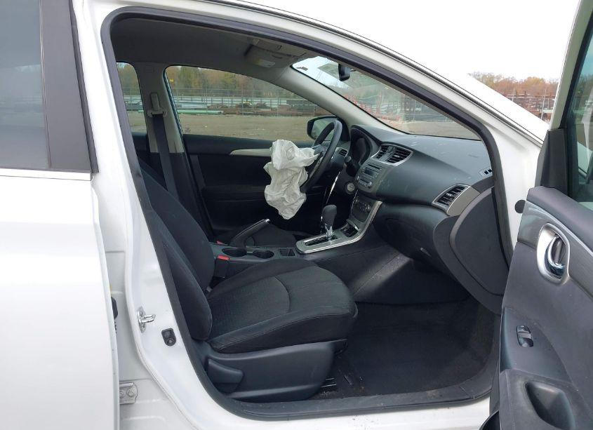 Photo 5 of 2014 Nissan Sentra SR (VIN 3N1AB7AP1EY308149)