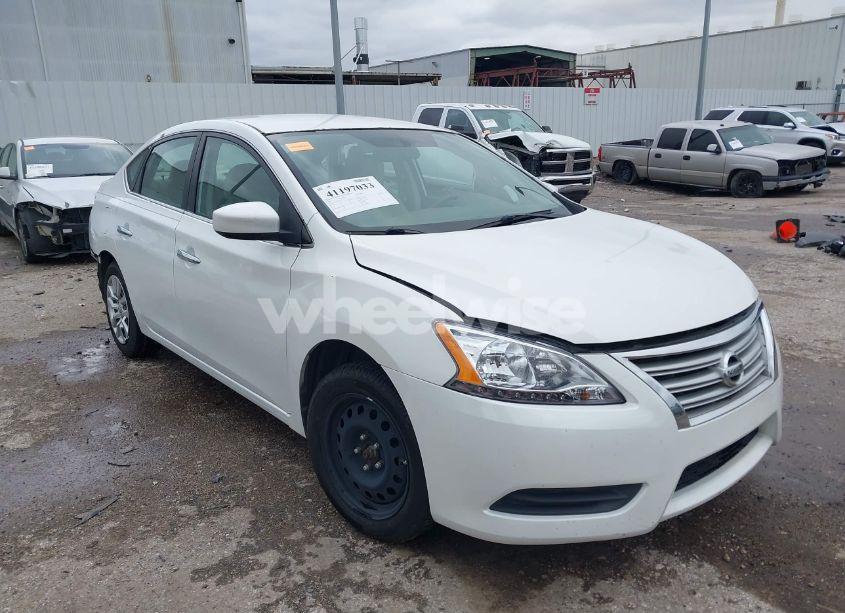 2014 Nissan Sentra S (VIN 3N1AB7AP1EY325968) main photo