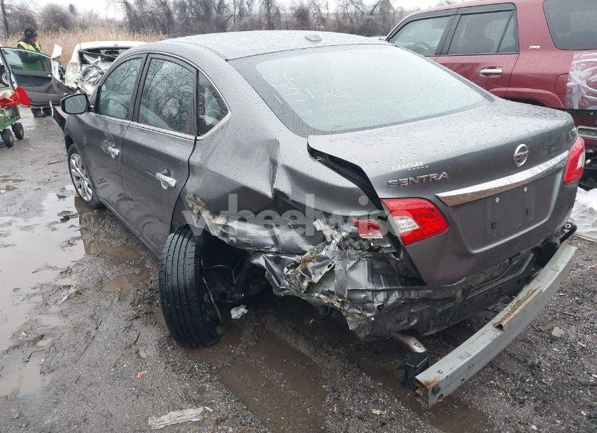 Photo 6 of 2015 Nissan Sentra SV (VIN 3N1AB7AP1FL644883)